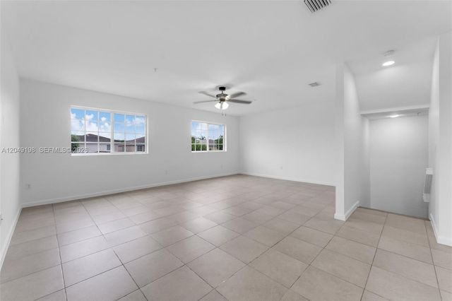 27021 SW 140th Path 27021, Homestead, FL 33032