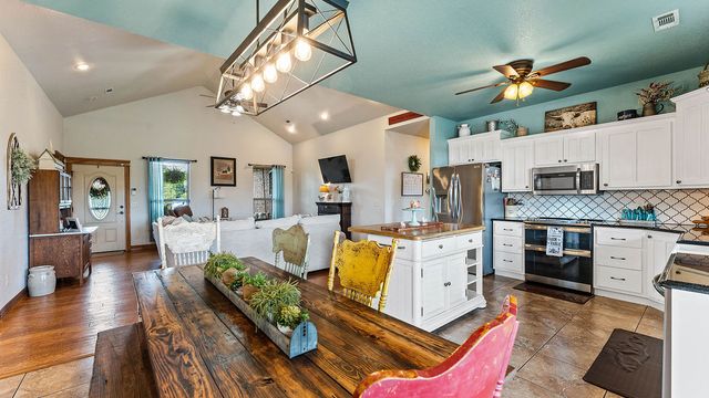 11264 Bareback Hollow Road, Gravette, AR 72736