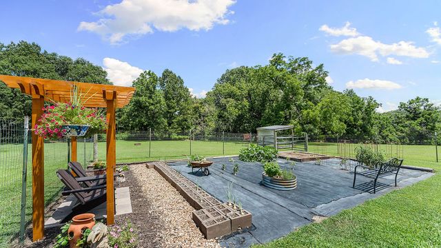 11264 Bareback Hollow Road, Gravette, AR 72736
