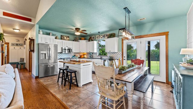 11264 Bareback Hollow Road, Gravette, AR 72736
