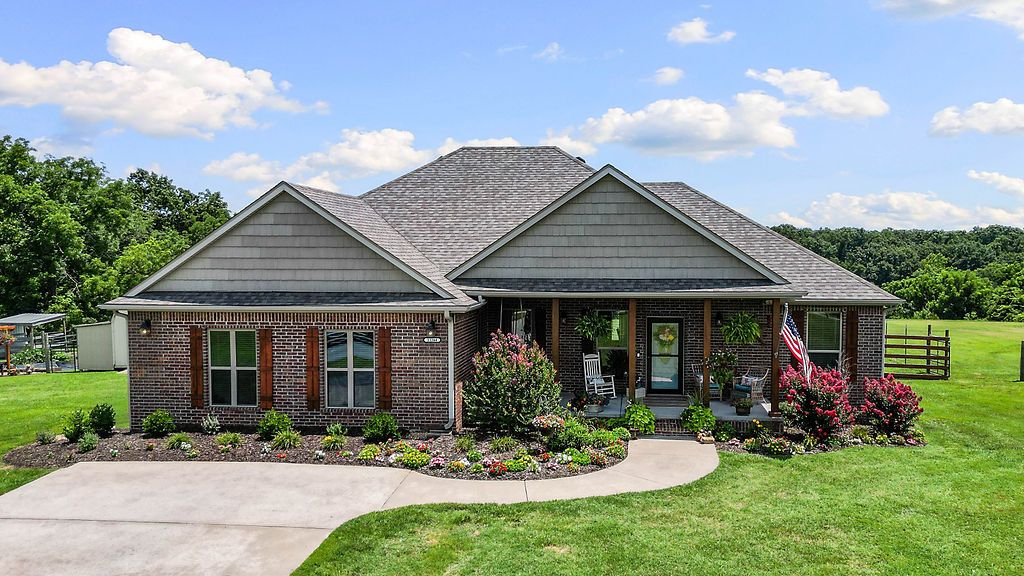 11264 Bareback Hollow Road, Gravette, AR 72736