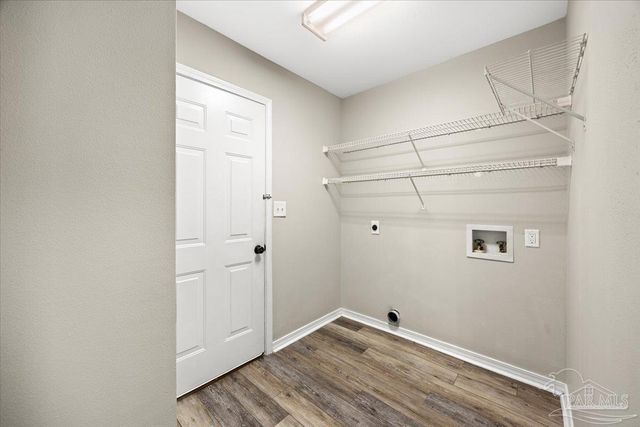 924 Emily Cir, Ft Walton Beach, FL 32547