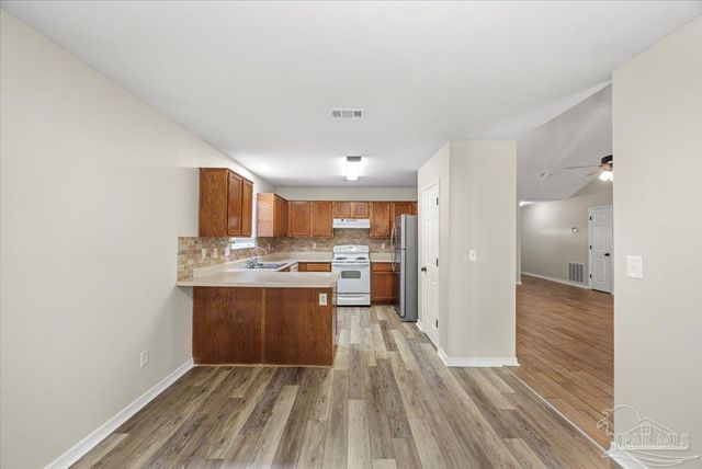 924 Emily Cir, Ft Walton Beach, FL 32547