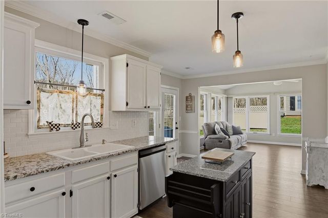 274 Winfield Drive, King, NC 27021