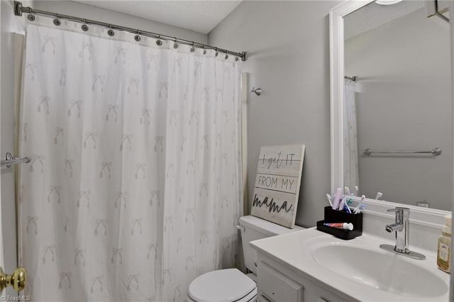 274 Winfield Drive, King, NC 27021