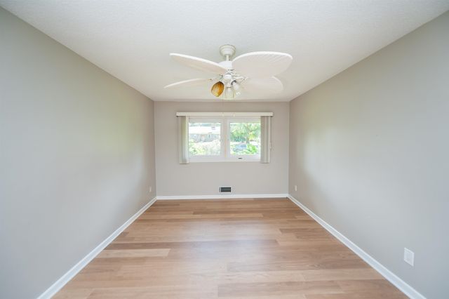325 Fairlane Drive, Spartanburg, SC 29307