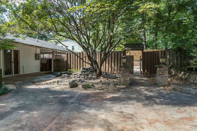325 Fairlane Drive, Spartanburg, SC 29307