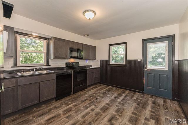 1377 Heydt Avenue, Dellwood, MO 63135