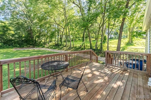 1377 Heydt Avenue, Dellwood, MO 63135