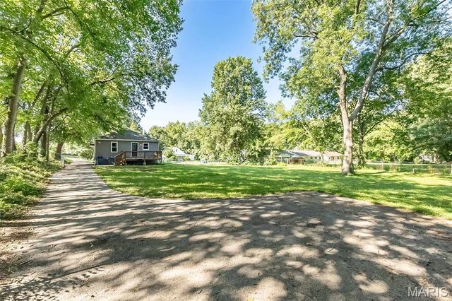 1377 Heydt Avenue, Dellwood, MO 63135