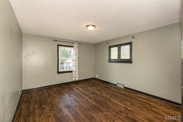 1377 Heydt Avenue, Dellwood, MO 63135