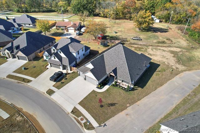 1420 N 70 Street, Broken Arrow, OK 74014