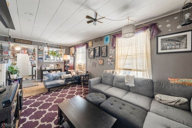 715 Park Ave, Union Beach Boro, NJ 07735