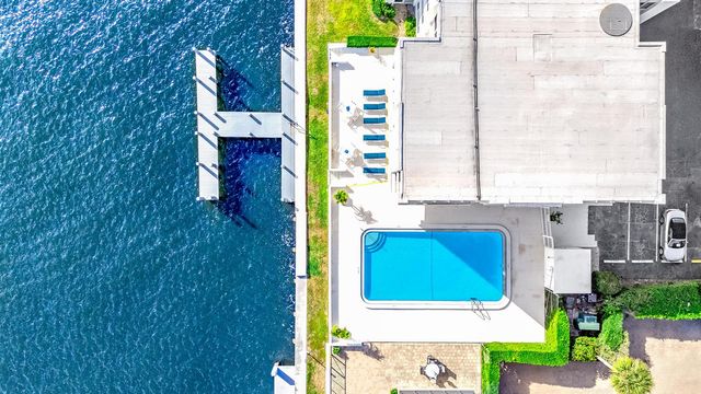 850 NE Spanish River Boulevard 33, Boca Raton, FL 33431