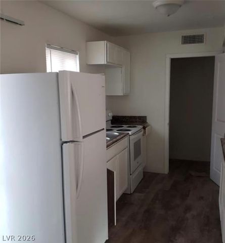 5126 Golden Lane A, Las Vegas, NV 89119