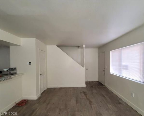 5126 Golden Lane A, Las Vegas, NV 89119