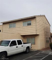 5126 Golden Lane A, Las Vegas, NV 89119