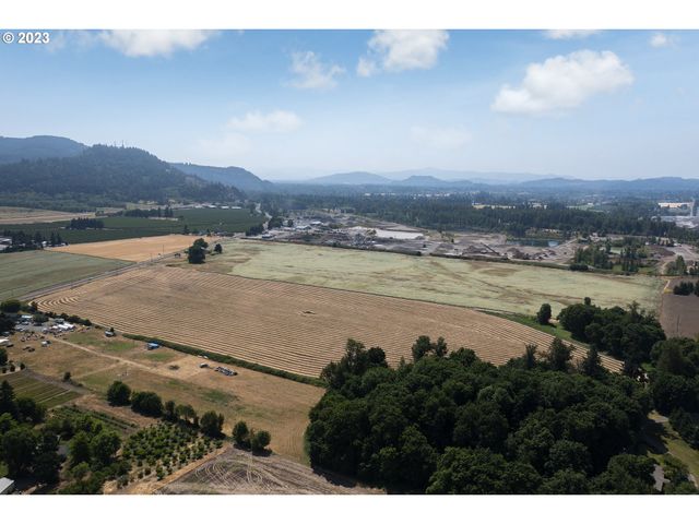 90611 COBURG Rd, Eugene, OR 97408