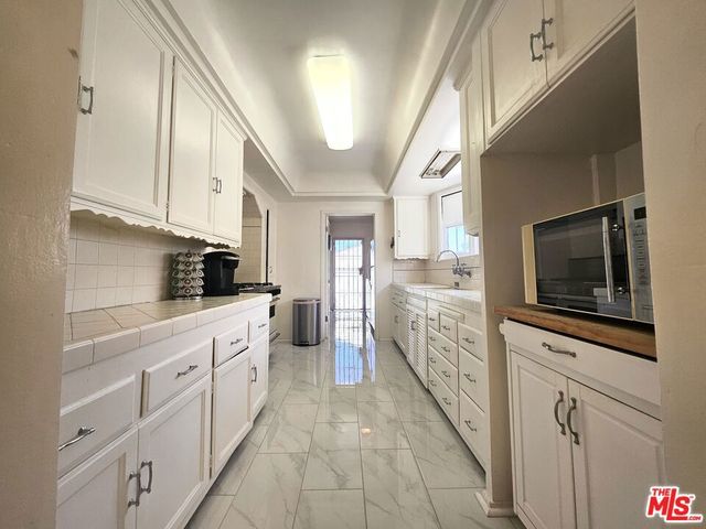 2211 W 78th Place, Inglewood, CA 90305