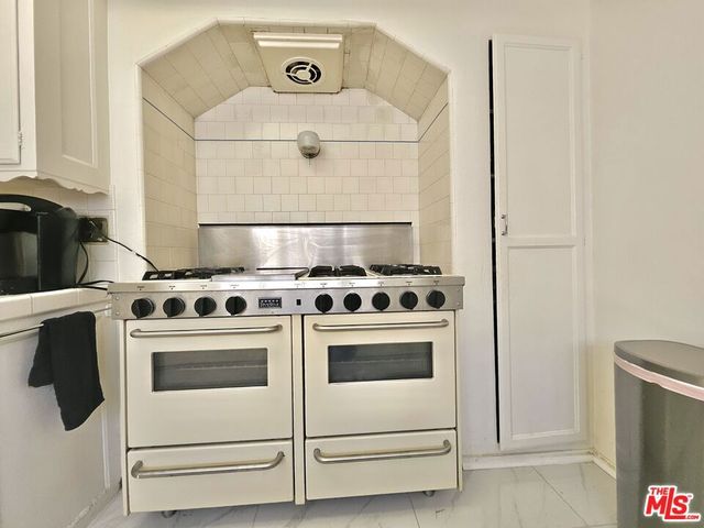 2211 W 78th Place, Inglewood, CA 90305