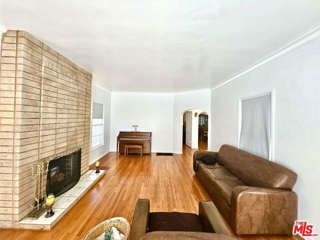 2211 W 78th Place, Inglewood, CA 90305