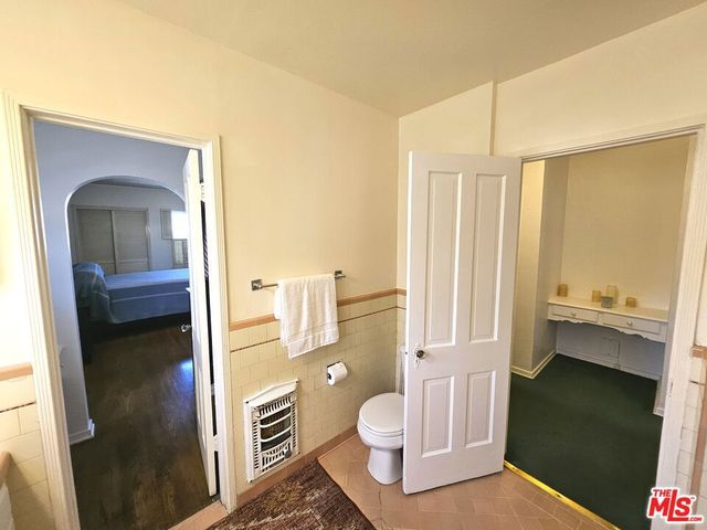 2211 W 78th Place, Inglewood, CA 90305