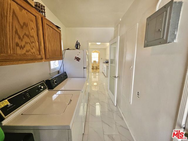 2211 W 78th Place, Inglewood, CA 90305