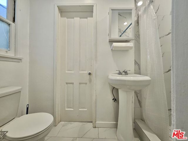2211 W 78th Place, Inglewood, CA 90305