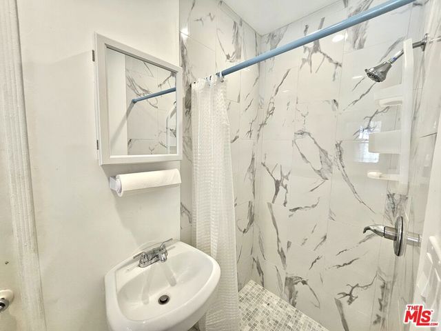 2211 W 78th Place, Inglewood, CA 90305