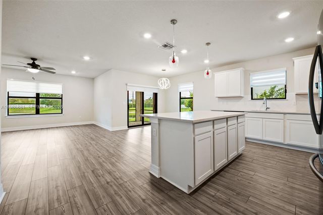 3125 Buttonwood Court, Lauderdale Lakes, FL 33311