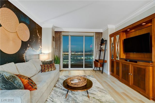 145 East Harmon Avenue 2120, Las Vegas, NV 89109