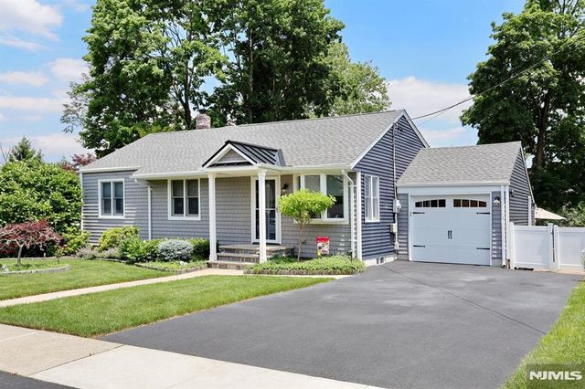 117 Roxbury Road, Dumont, NJ 07628