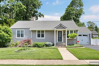 117 Roxbury Road, Dumont, NJ 07628