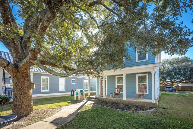 16 Sweetgrass Lane, Ocean Springs, MS 39564