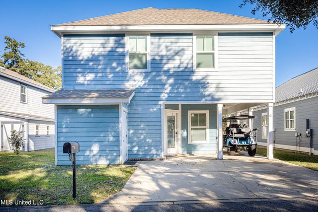 16 Sweetgrass Lane, Ocean Springs, MS 39564