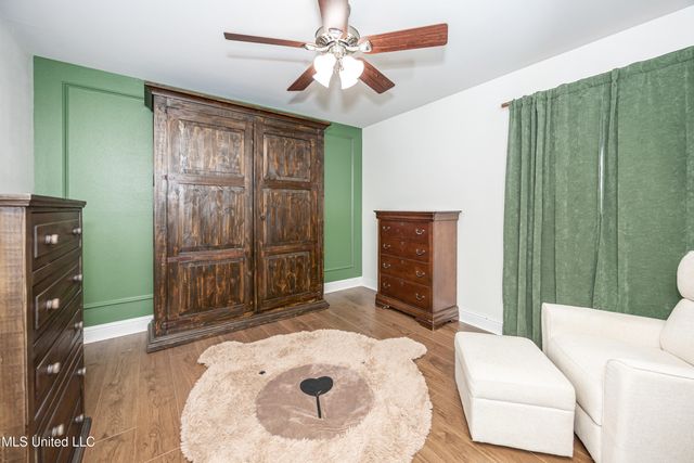 16 Sweetgrass Lane, Ocean Springs, MS 39564