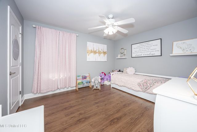 16 Sweetgrass Lane, Ocean Springs, MS 39564