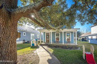 16 Sweetgrass Lane, Ocean Springs, MS 39564