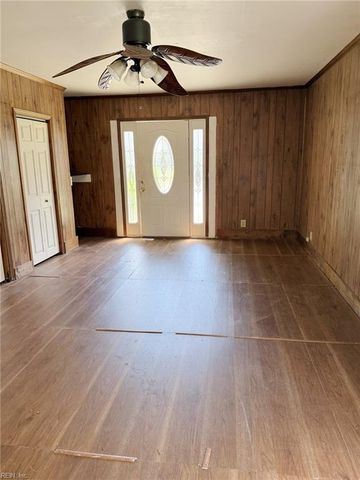 1013 Daniel Maloney DR, Virginia Beach, VA 23464