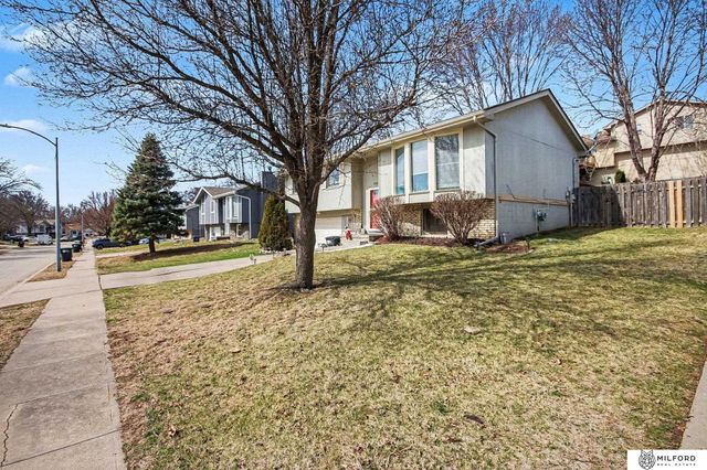 8202 Tucker Street, Omaha, NE 68122