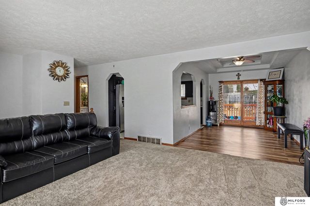 8202 Tucker Street, Omaha, NE 68122