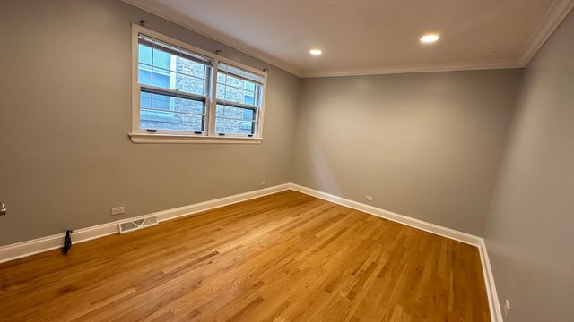 5717 N Saint Louis Avenue 2, Chicago, IL 60659