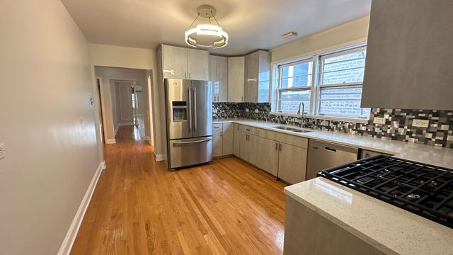 5717 N Saint Louis Avenue 2, Chicago, IL 60659