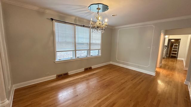 5717 N Saint Louis Avenue 2, Chicago, IL 60659