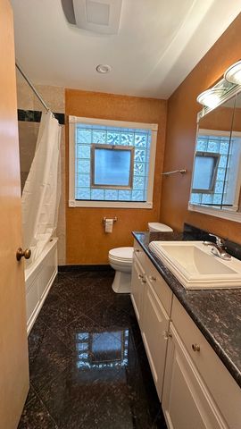 5717 N Saint Louis Avenue 2, Chicago, IL 60659
