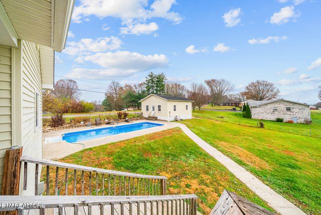 273 Washington Street St, Crossville, TN 38572