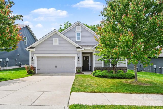 141 Hanks Bluff Drive, Mooresville, NC 28117