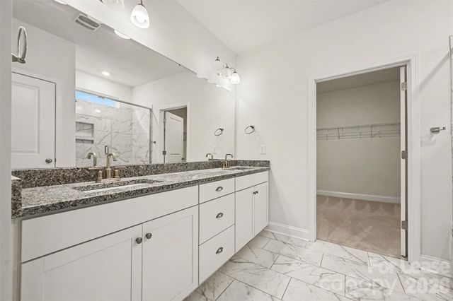 141 Hanks Bluff Drive, Mooresville, NC 28117