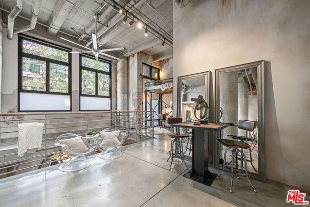 1100 S 11th Avenue A005, Los Angeles, CA 90015