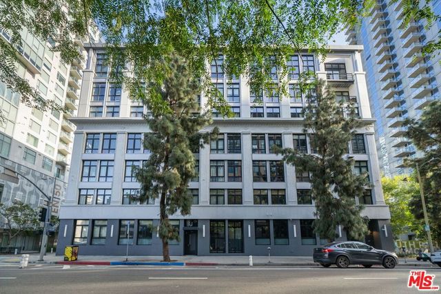 1100 S 11th Avenue A005, Los Angeles, CA 90015